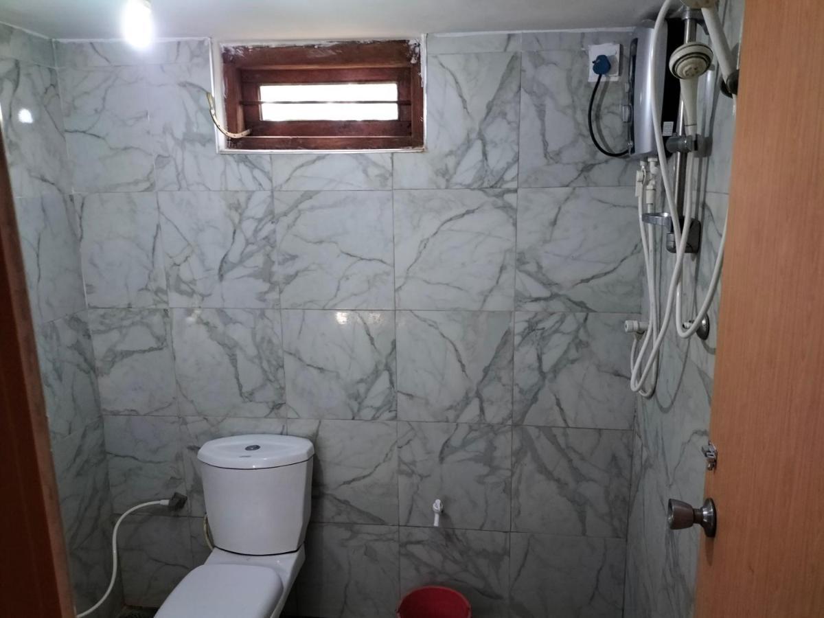 הבאראנה Sanjana Home Stay מראה חיצוני תמונה